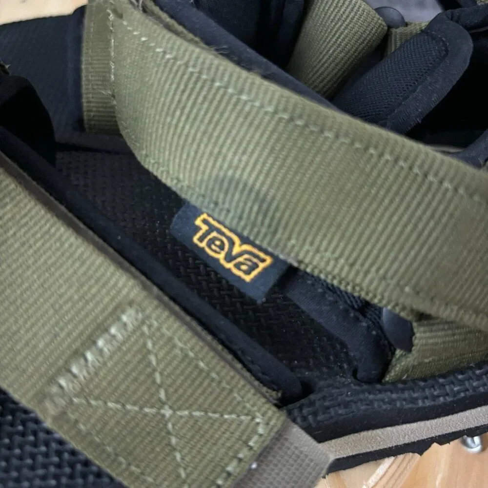 Teva Cross Strap Trail Sandal Mens 8 Olive Green Outdoor Hiking Vibram Sole Shoe
